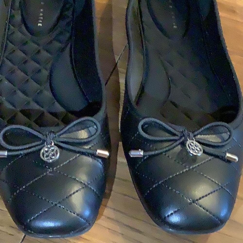 Kelly & Katie Ballet Flats - Picture 3 of 8